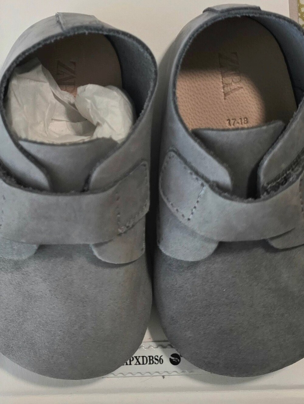 Zara Mini Baby Gray Suede Shoes – Size 6–9 Months – New in Box